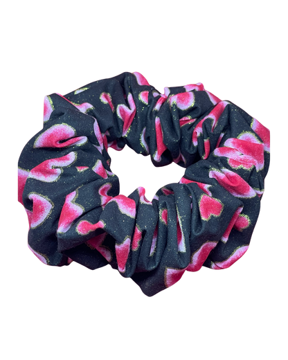 XXL Black heart scrunchie