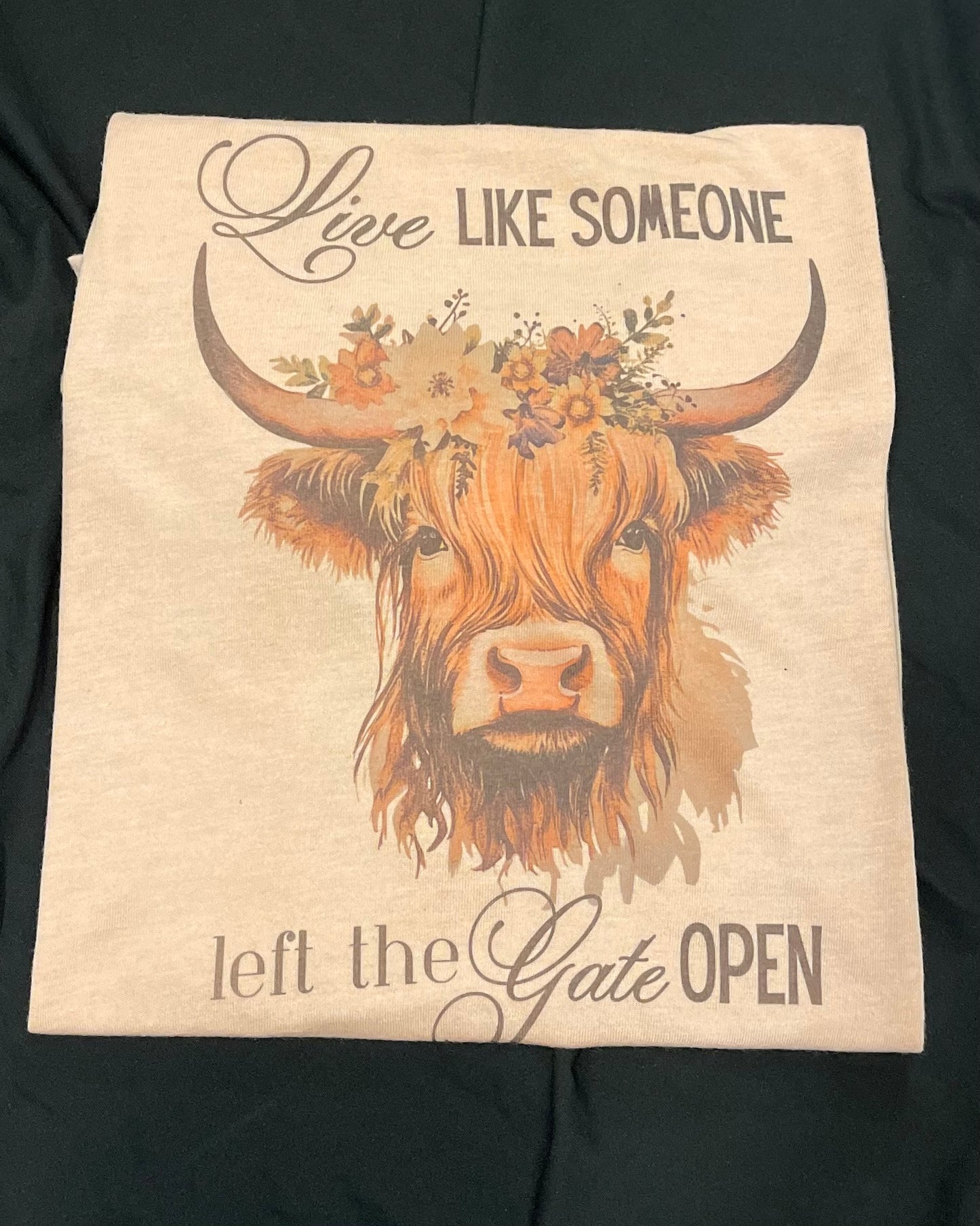 Pink highland cow: live like someone left the gate open T-shirt