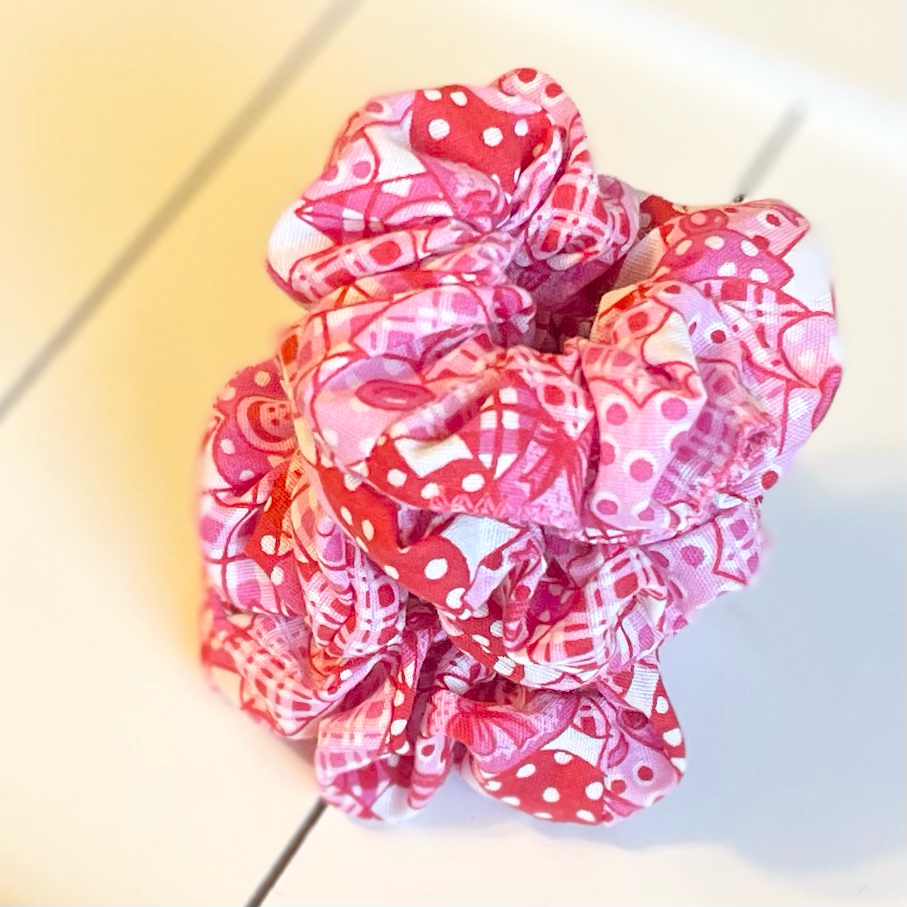 Mini Light pink heart Scruchie