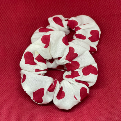 Mini white scrunchie with red hearts