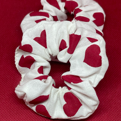 Mini white scrunchie with red hearts