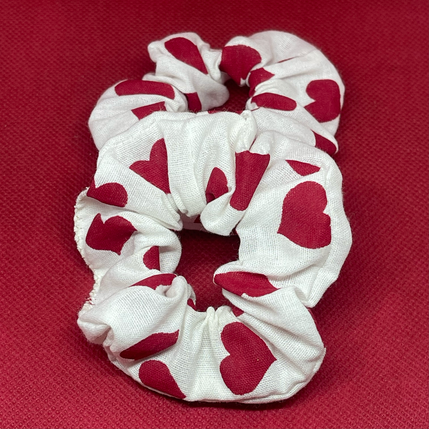 Mini white scrunchie with red hearts