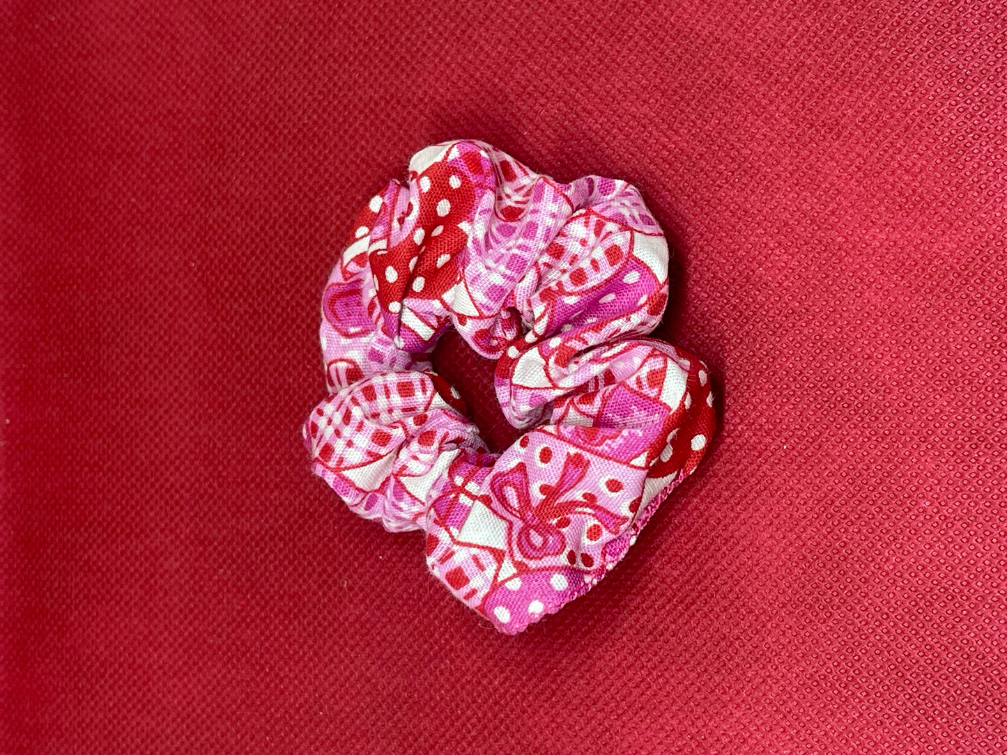 Mini Light pink heart Scruchie