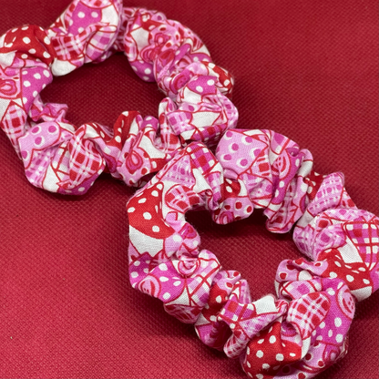 Skinny Light pink heart Scruchie