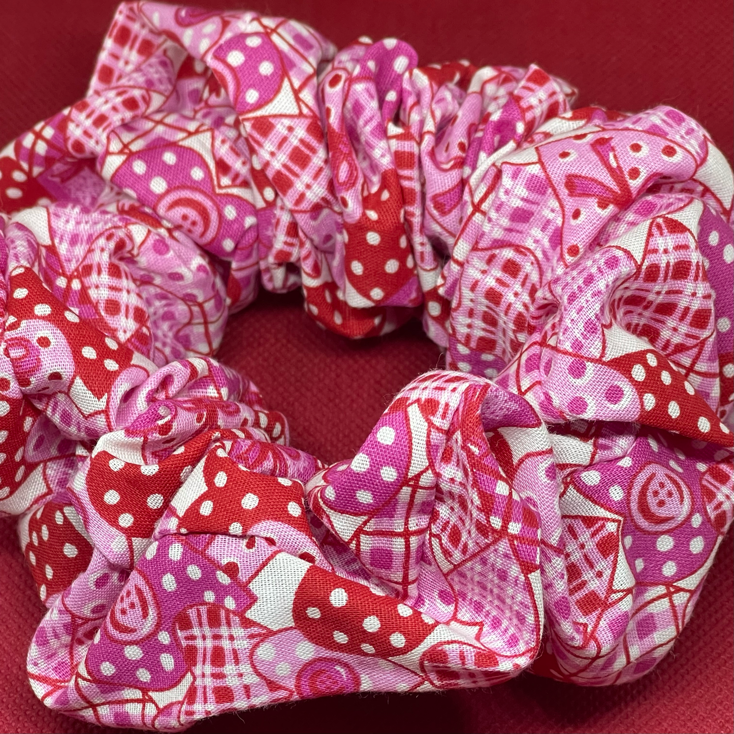 XXL Light pink heart scrunchie