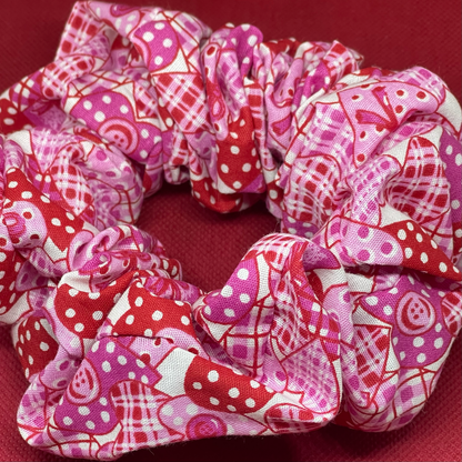 XXL Light pink heart scrunchie