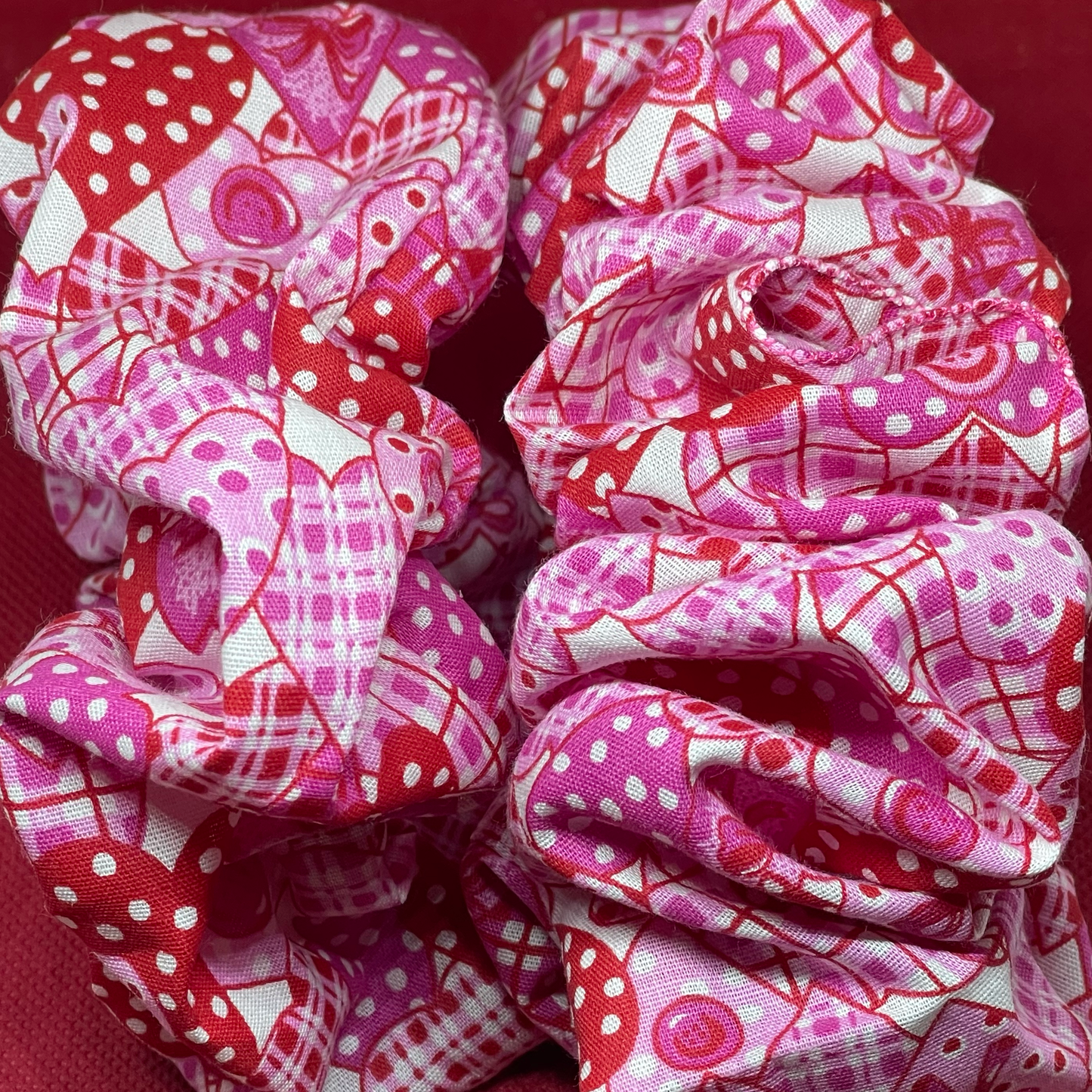 XXL Light pink heart scrunchie