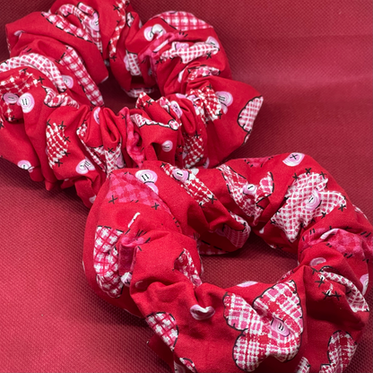 XXL Red heart scrunchie