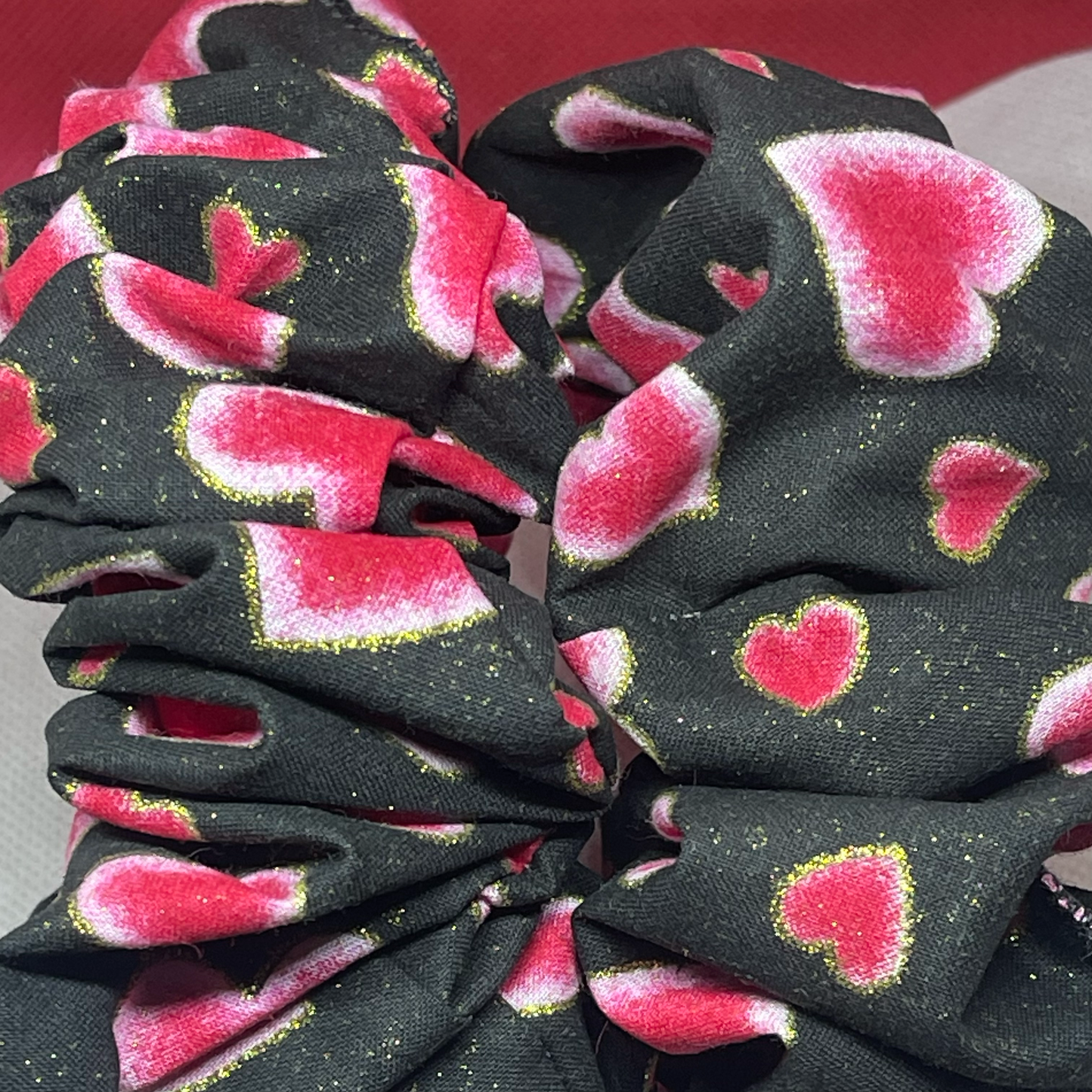 XXL Black heart scrunchie