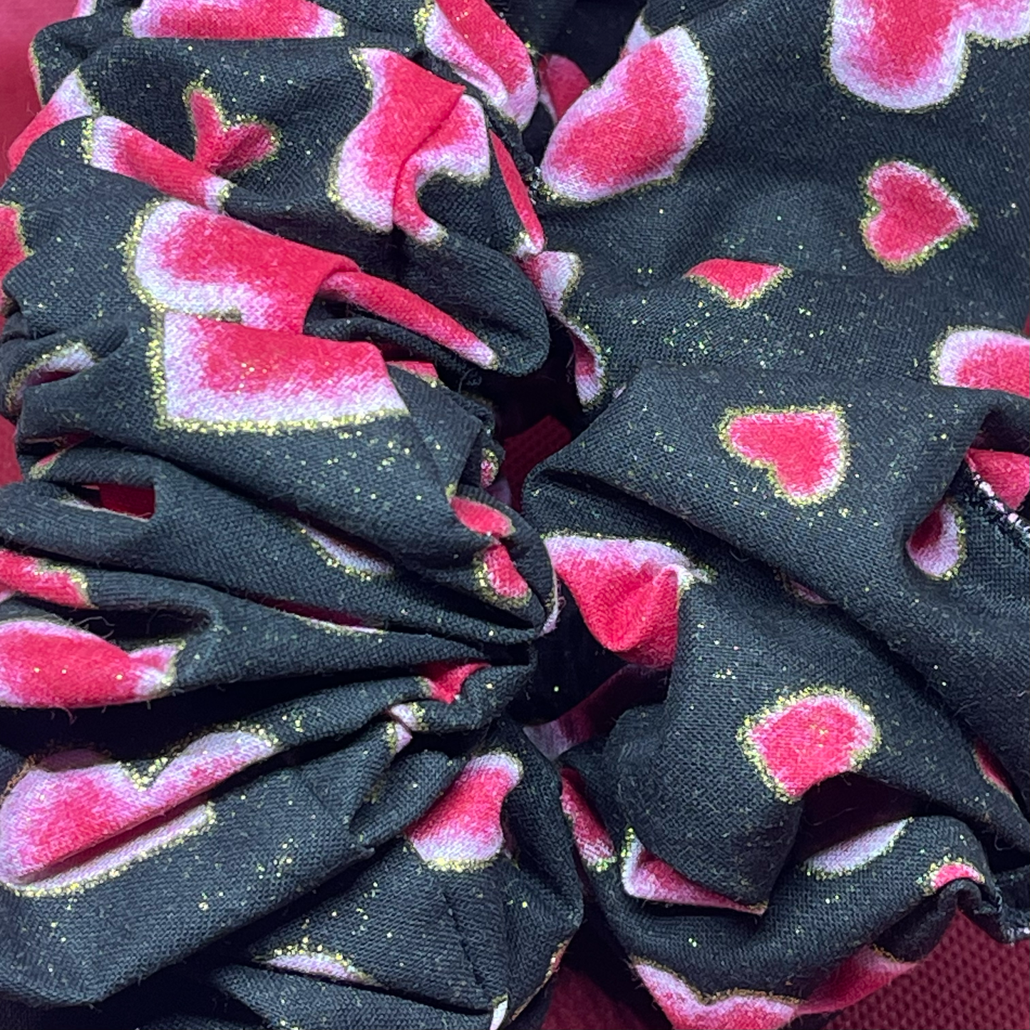 XXL Black heart scrunchie