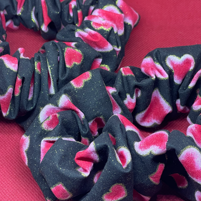 XXL Black heart scrunchie