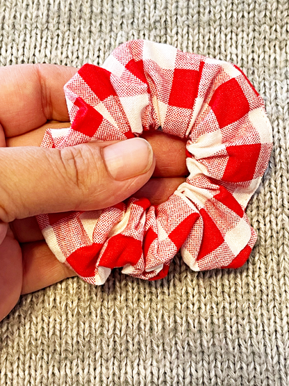 Tara Rose Mini Scrunchie