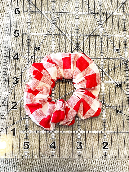 Tara Rose Mini Scrunchie