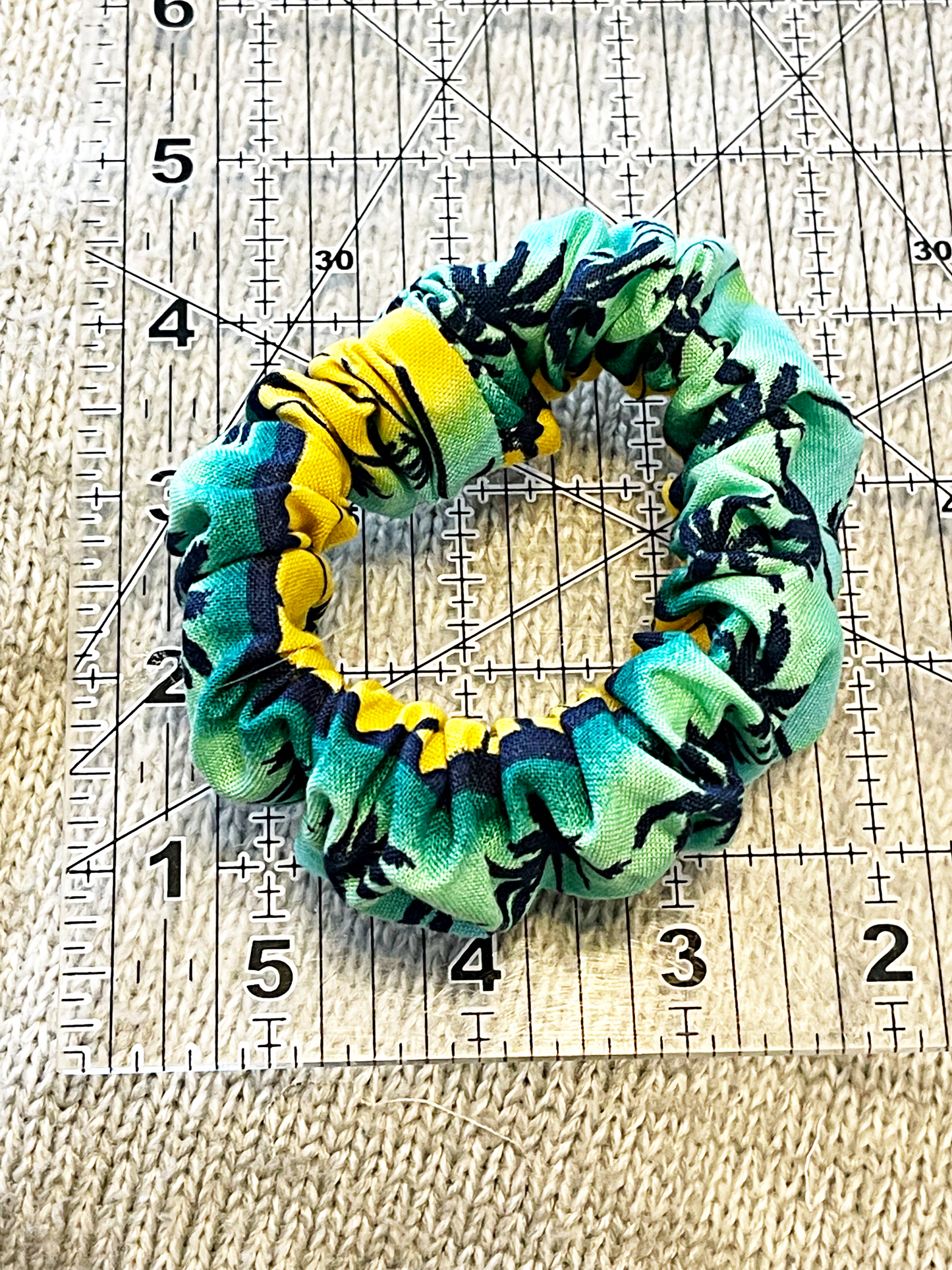 Erica Standard Scrunchie