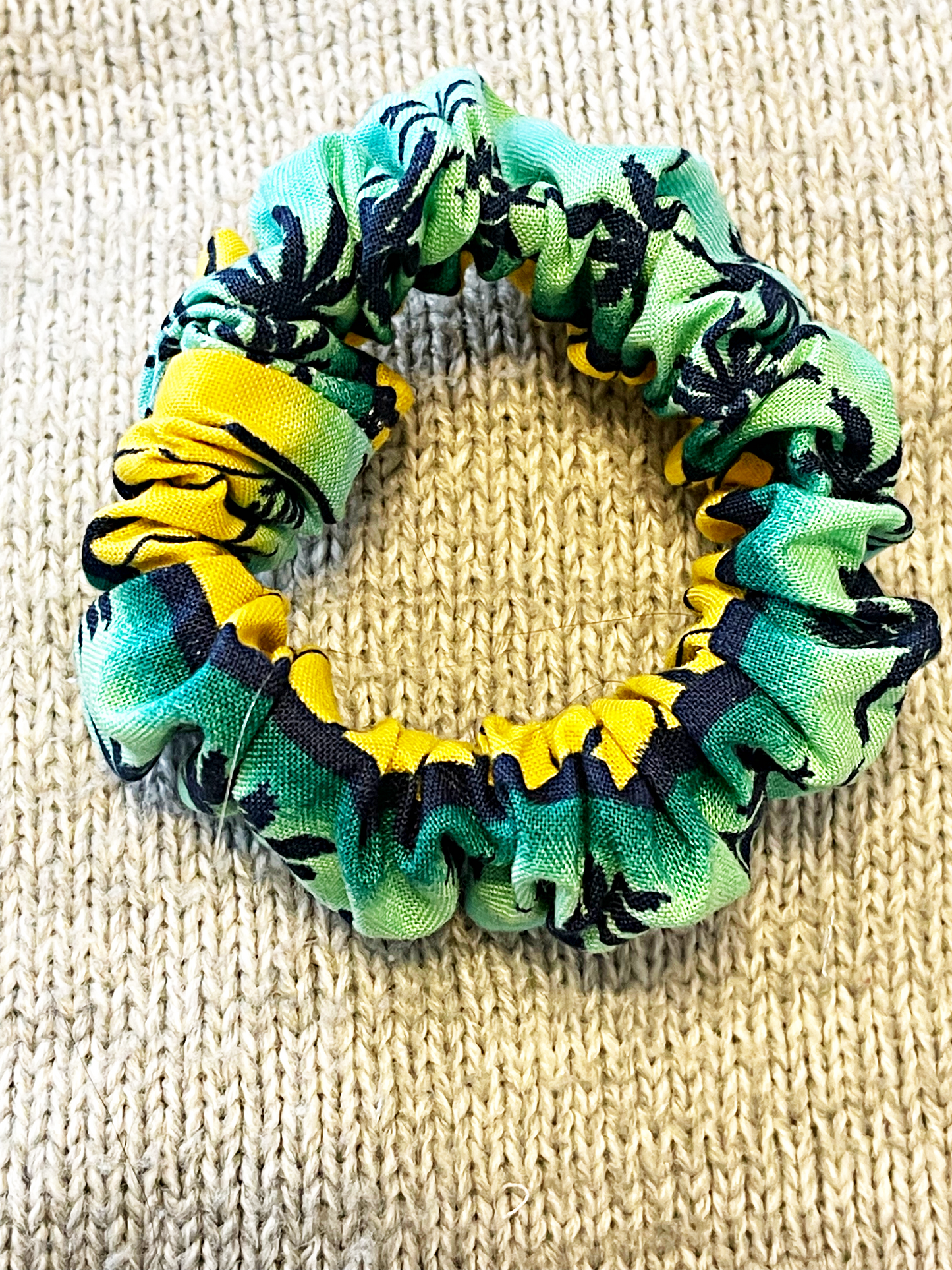 Erica Standard Scrunchie