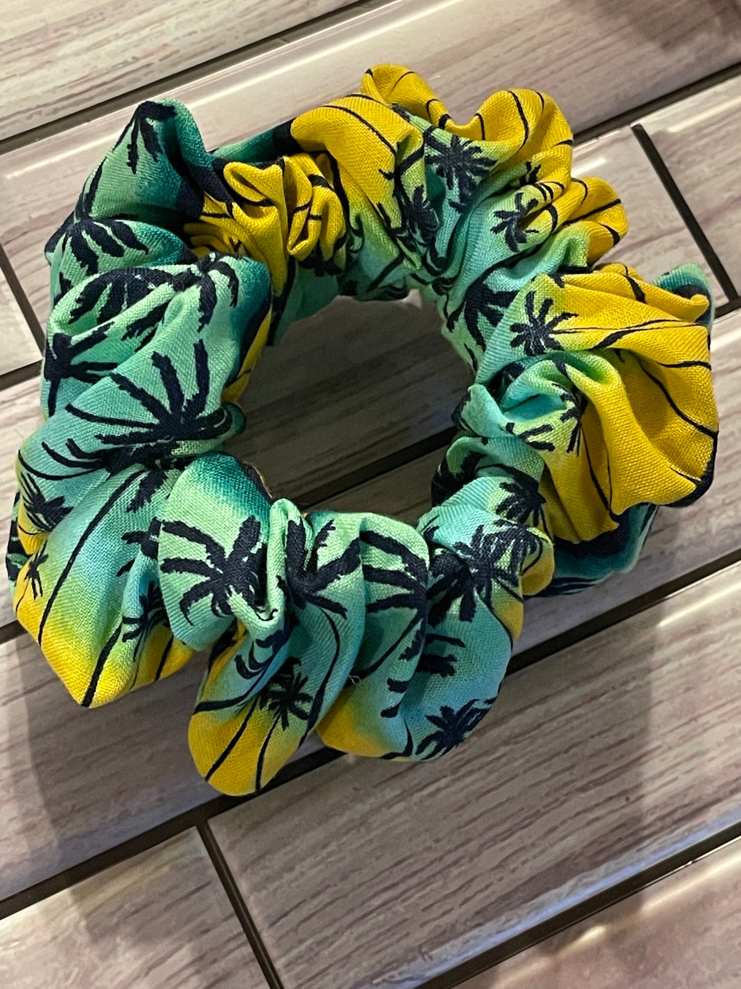 Erica XXL Scrunchie